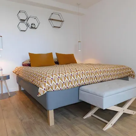 La Maison De Paul & Margaux Bed & Breakfast