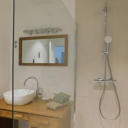 La Maison De Paul & Margaux Bed & Breakfast 3*